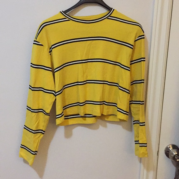 Striped crop top - Picture 2 of 3